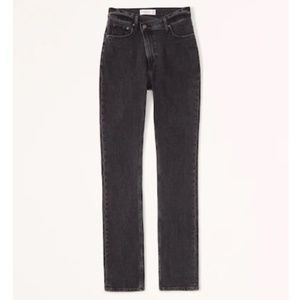 Abercrombie Ultra High Rise 90s Slim Straight Jean Black - worn once